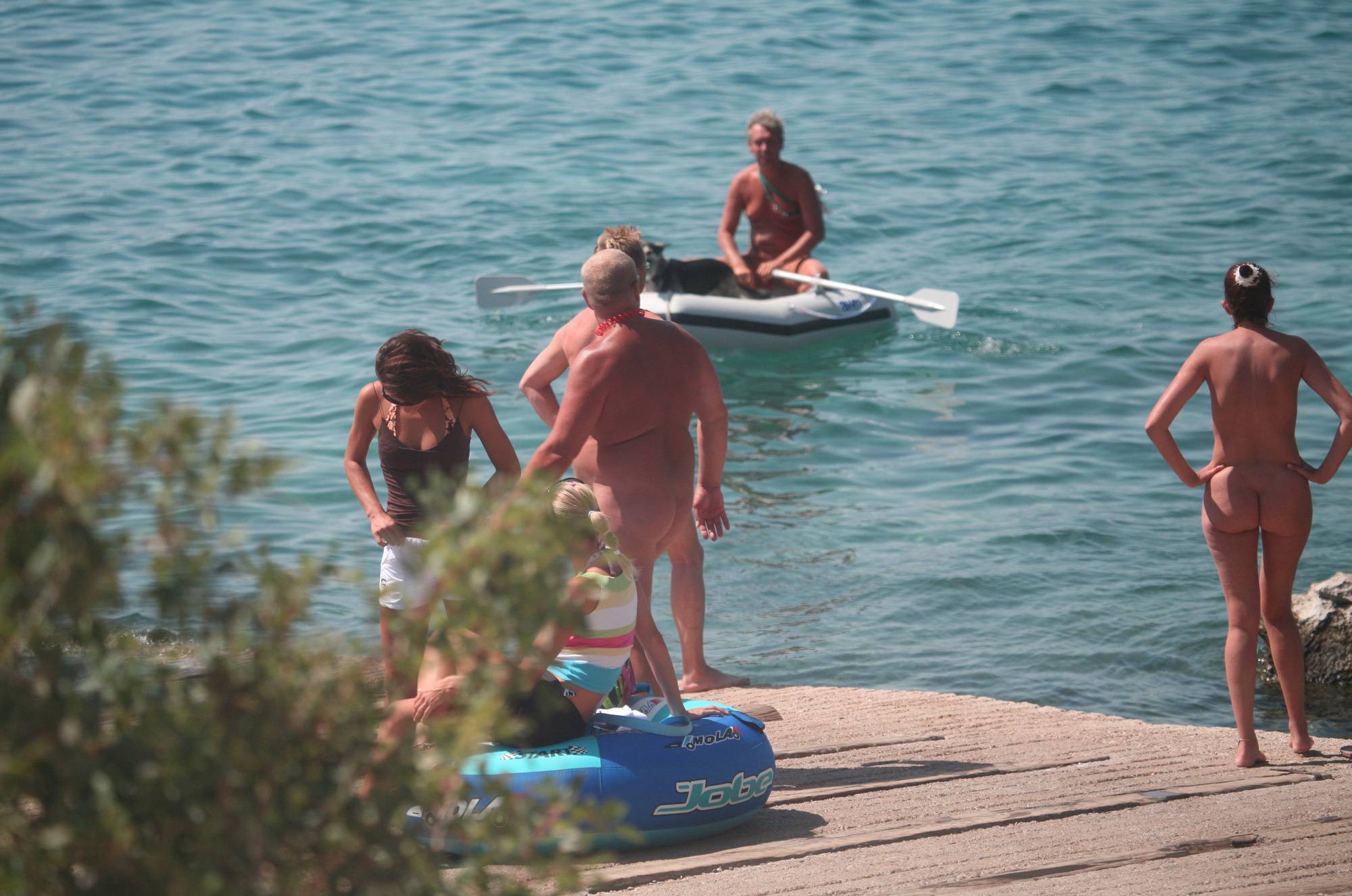 Pure Nudism Pics-Bares FKK Water Boating - 1