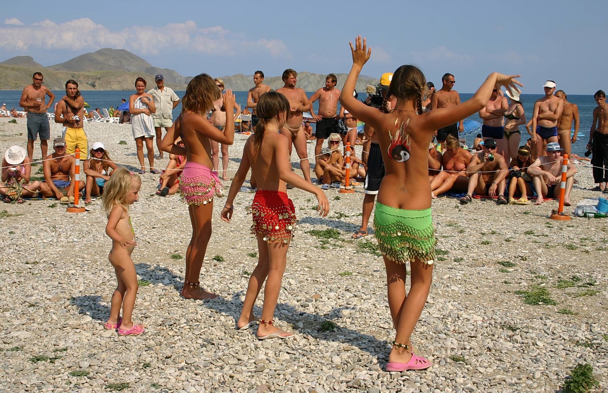 Pastel Beach Day Dance - 3