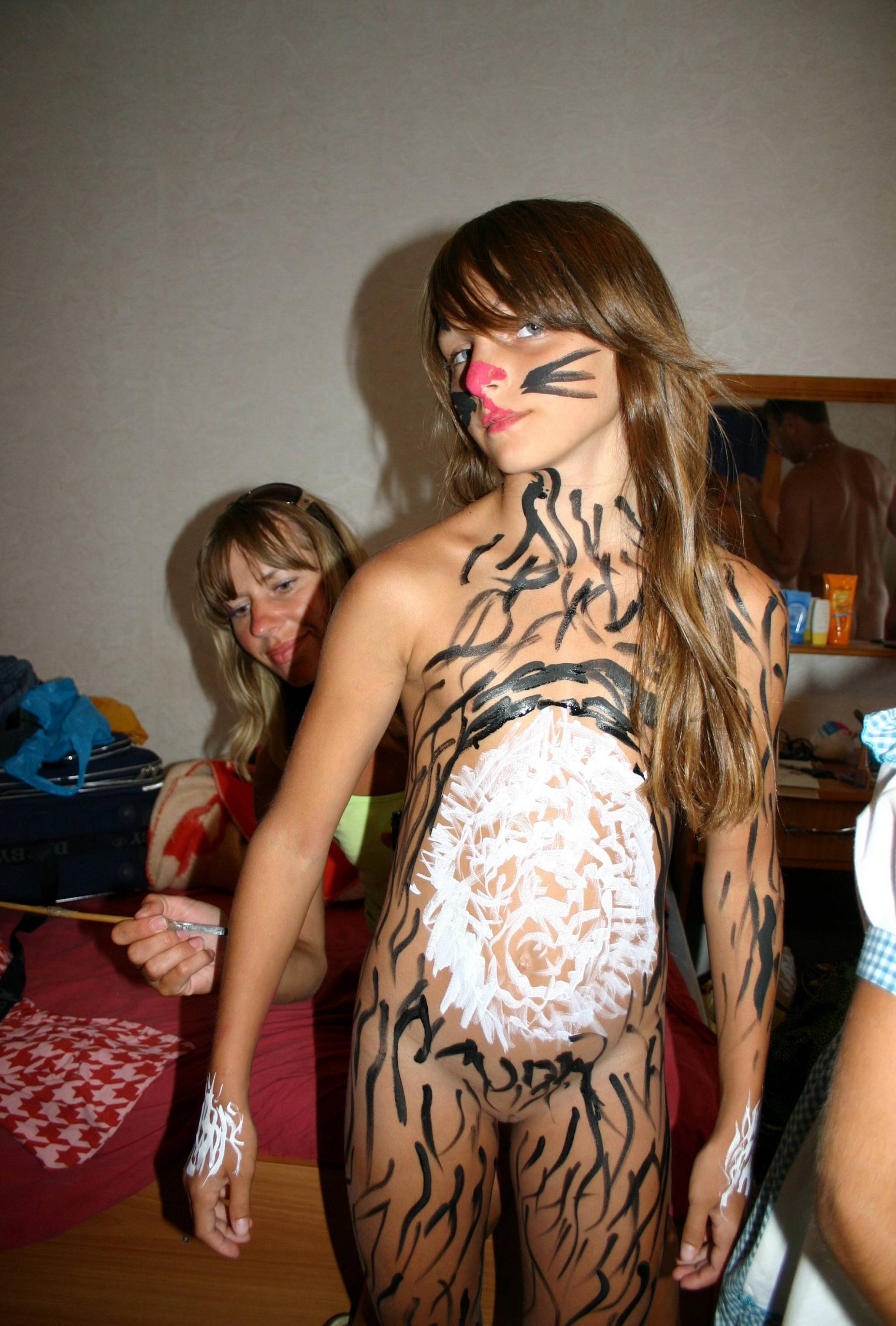 Nude Tiger Paint and Colors - 2